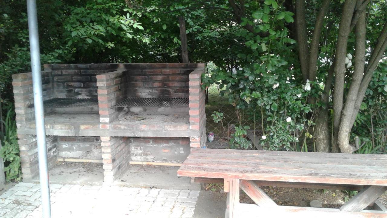 Bungalow Montes El Bolsón Eksteriør billede